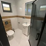 Osada Skoczkowo Komfortowe Z Prywatnymi Wannami Hot-tub Nad Jeziorem- Sauna- Balia- Prywatny Staw Wedkarski Nyaraló Podiazy
