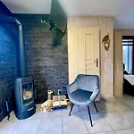 Osada Skoczkowo Komfortowe Z Prywatnymi Wannami Hot-tub Nad Jeziorem- Sauna- Balia- Prywatny Staw Wedkarski Holiday home Podiazy
