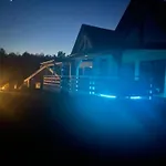Nyaraló Osada Skoczkowo Komfortowe Z Prywatnymi Wannami Hot-tub Nad Jeziorem- Sauna- Balia- Prywatny Staw Wedkarski Podiazy
