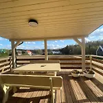 Osada Skoczkowo Komfortowe Z Prywatnymi Wannami Hot-tub Nad Jeziorem- Sauna- Balia- Prywatny Staw Wedkarski Podiazy
