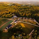 Osada Skoczkowo Komfortowe Z Prywatnymi Wannami Hot-tub Nad Jeziorem- Sauna- Balia- Prywatny Staw Wedkarski Holiday home