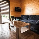 Osada Skoczkowo Komfortowe Z Prywatnymi Wannami Hot-tub Nad Jeziorem- Sauna- Balia- Prywatny Staw Wedkarski * Podiazy
