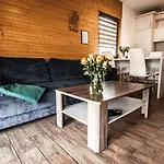 Osada Skoczkowo Komfortowe Z Prywatnymi Wannami Hot-tub Nad Jeziorem- Sauna- Balia- Prywatny Staw Wedkarski Nyaraló *