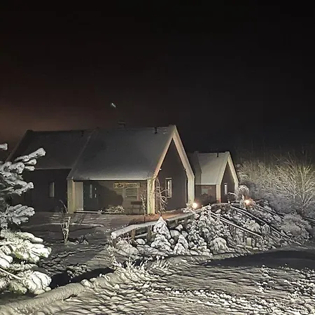 Osada Skoczkowo Komfortowe Domki Z Prywatnymi Jacuzzi Nad Jeziorem- Sauna- Balia-Staw Wedkarski-Basen Z Podgrzewana Woda! Holiday home Podiazy