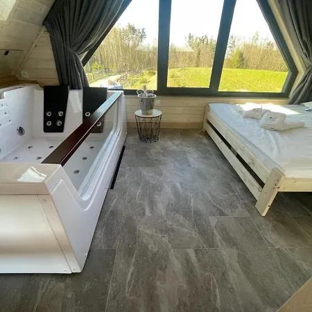 Osada Skoczkowo Komfortowe Z Prywatnymi Wannami Hot-tub Nad Jeziorem- Sauna- Balia- Prywatny Staw Wedkarski *
