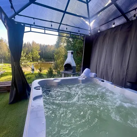 Ferienhaus Osada Skoczkowo Komfortowe Z Prywatnymi Wannami Hot-tub Nad Jeziorem- Sauna- Balia- Prywatny Staw Wedkarski Podiazy