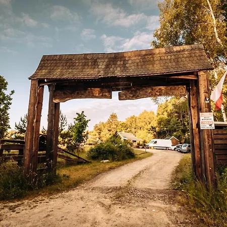 Osada Skoczkowo Z Kominkami, Jacuzzi, Balią I Sauną Nad Jeziorem Dom wakacyjny Podiazy