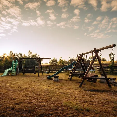 Osada Skoczkowo Komfortowe Z Prywatnymi Wannami Hot-tub Nad Jeziorem- Sauna- Balia- Prywatny Staw Wedkarski *