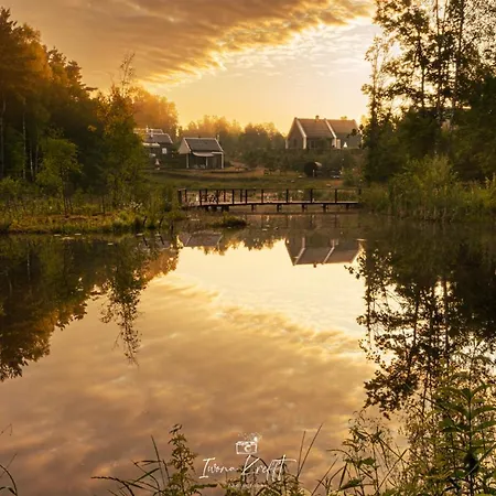 Dom wakacyjny Osada Skoczkowo Komfortowe Z Prywatnymi Wannami Hot-tub Nad Jeziorem- Sauna- Balia- Prywatny Staw Wędkarski Podiazy