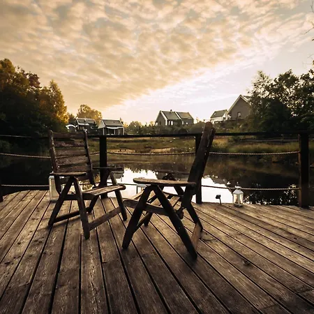 Osada Skoczkowo Komfortowe Z Prywatnymi Wannami Hot-tub Nad Jeziorem- Sauna- Balia- Prywatny Staw Wędkarski