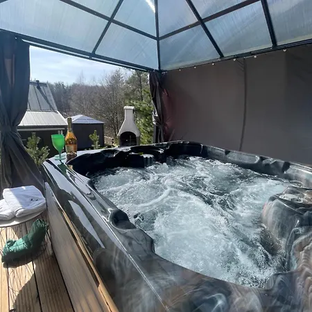 度假居 Osada Skoczkowo Komfortowe Z Prywatnymi Jacuzzi Nad Jeziorem- Sauna- Balia-staw Wedkarski-basen Z Podgrzewana Woda!