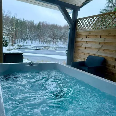 Osada Skoczkowo Komfortowe Domki Z Prywatnymi Jacuzzi Nad Jeziorem- Sauna- Balia-Staw Wedkarski-Basen Z Podgrzewana Woda! Podiazy