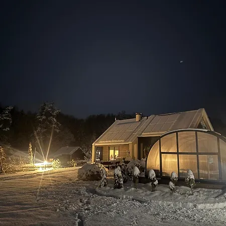 בית נופש Osada Skoczkowo Komfortowe Z Prywatnymi Wannami Hot-tub Nad Jeziorem- Sauna- Balia- Prywatny Staw Wedkarski Podiazy