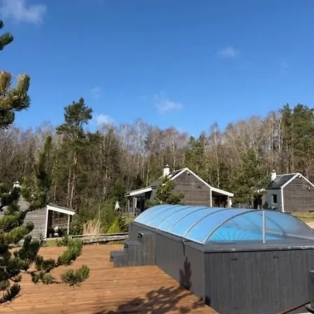 Feriehus Osada Skoczkowo Komfortowe Domki Z Prywatnymi Jacuzzi Nad Jeziorem- Sauna- Balia-Staw Wedkarski-Basen Z Podgrzewana Woda!
