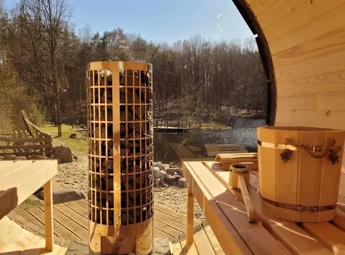 Osada Skoczkowo Komfortowe Z Prywatnymi Wannami Hot-tub Nad Jeziorem- Sauna- Balia- Prywatny Staw Wedkarski * Podiazy