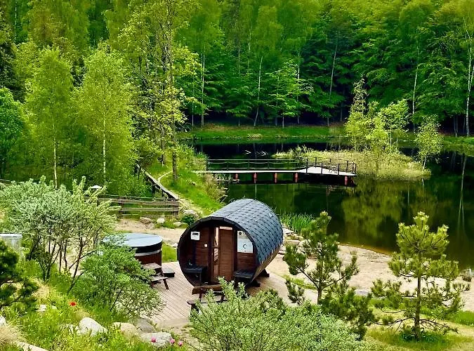 Osada Skoczkowo Komfortowe Z Prywatnymi Wannami Hot-tub Nad Jeziorem- Sauna- Balia- Prywatny Staw Wedkarski בית נופש *