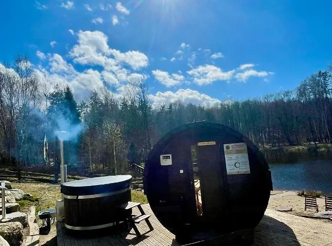 בית נופש Osada Skoczkowo Komfortowe Z Prywatnymi Wannami Hot-tub Nad Jeziorem- Sauna- Balia- Prywatny Staw Wedkarski Podiazy