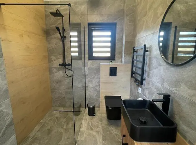 בית נופש Osada Skoczkowo Komfortowe Z Prywatnymi Wannami Hot-tub Nad Jeziorem- Sauna- Balia- Prywatny Staw Wedkarski