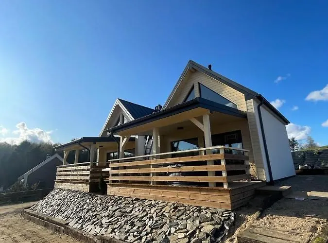 Osada Skoczkowo Komfortowe Z Prywatnymi Wannami Hot-tub Nad Jeziorem- Sauna- Balia- Prywatny Staw Wedkarski בית נופש Podiazy