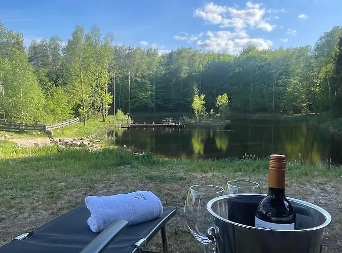 بيت للعطل Osada Skoczkowo Komfortowe Z Prywatnymi Wannami Hot-tub Nad Jeziorem- Sauna- Balia- Prywatny Staw Wedkarski *