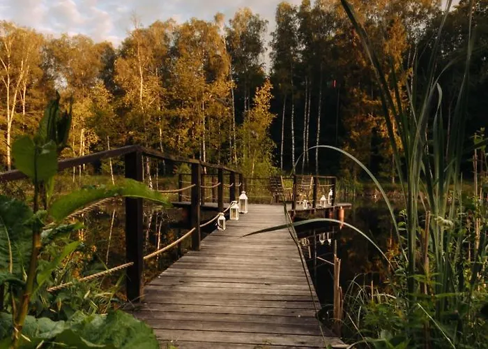 Osada Skoczkowo Komfortowe Z Prywatnymi Wannami Hot-tub Nad Jeziorem- Sauna- Balia- Prywatny Staw Wedkarski Podiazy