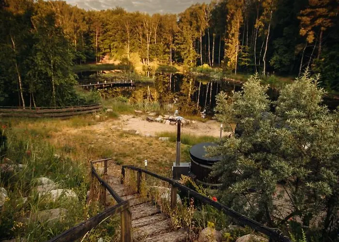 Osada Skoczkowo Komfortowe Z Prywatnymi Wannami Hot-tub Nad Jeziorem- Sauna- Balia- Prywatny Staw Wedkarski Podiazy