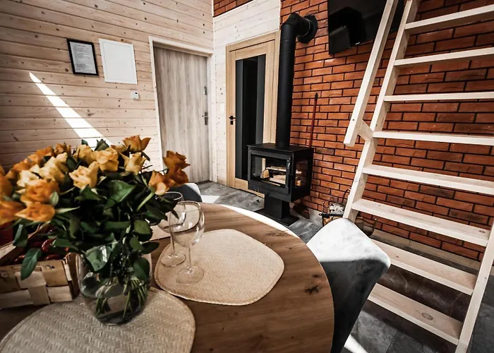 Dom wakacyjny Osada Skoczkowo Komfortowe Z Prywatnymi Wannami Hot-tub Nad Jeziorem- Sauna- Balia- Prywatny Staw Wędkarski *