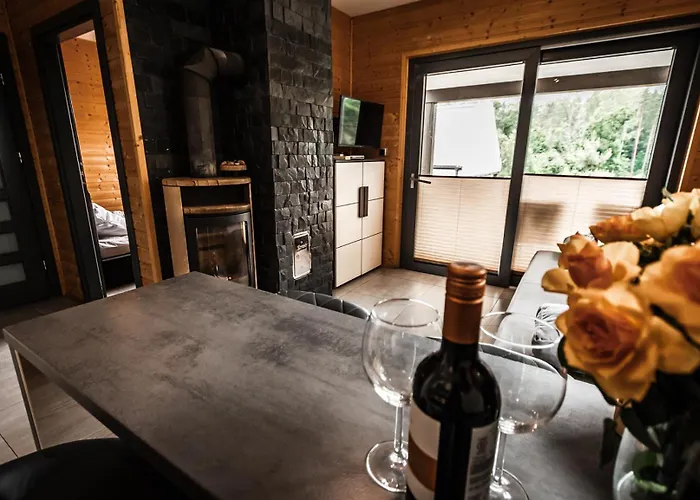 Osada Skoczkowo Komfortowe Z Prywatnymi Wannami Hot-tub Nad Jeziorem- Sauna- Balia- Prywatny Staw Wędkarski Podiazy