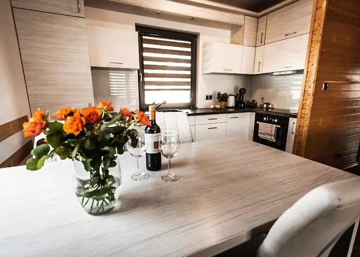 Osada Skoczkowo Komfortowe Z Prywatnymi Wannami Hot-tub Nad Jeziorem- Sauna- Balia- Prywatny Staw Wedkarski בית נופש Podiazy