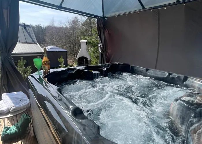 בית נופש Osada Skoczkowo Komfortowe Z Prywatnymi Wannami Hot-tub Nad Jeziorem- Sauna- Balia- Prywatny Staw Wedkarski