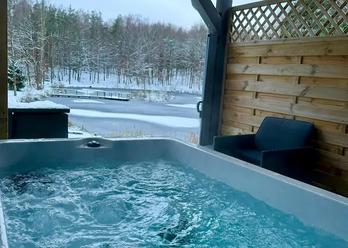 Osada Skoczkowo Komfortowe Z Prywatnymi Wannami Hot-tub Nad Jeziorem- Sauna- Balia- Prywatny Staw Wedkarski Podiazy